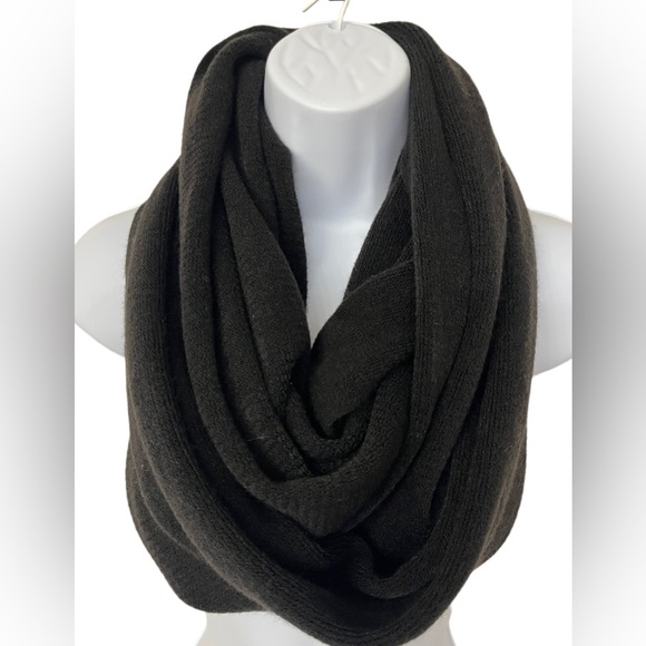 🖤 NWT Calvin Klein Infinity Scarf - Black - Picture 2 of 9